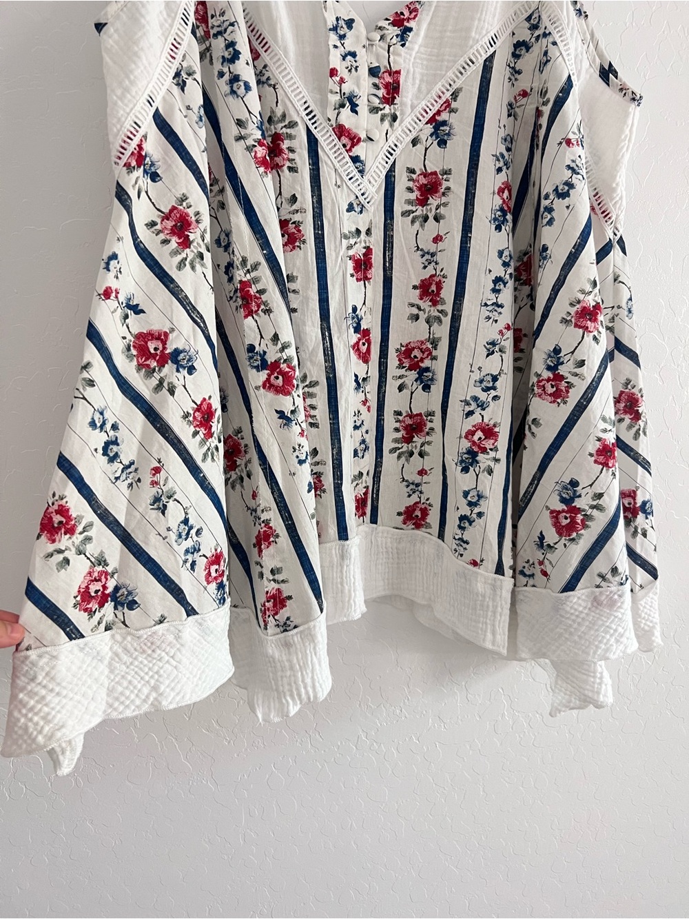 NWOT POL Ever After Floral Striped Top in Ivory - Picture 7 of 12